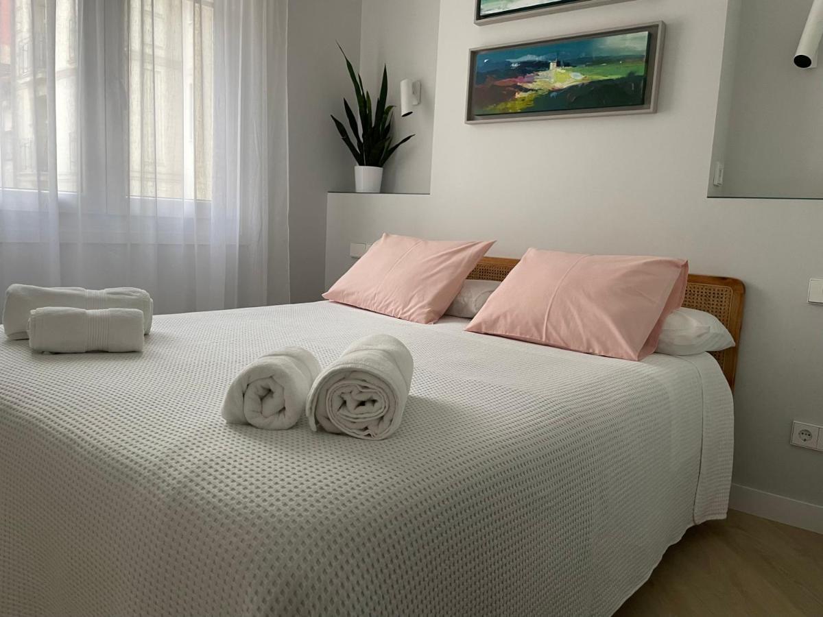 Burgos Senorial By Exclusive Burgos Apartments ภายนอก รูปภาพ